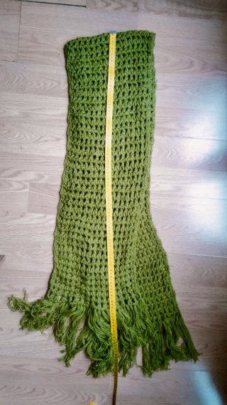 Boina y bufanda de lana, a juego. Hechas a mano
