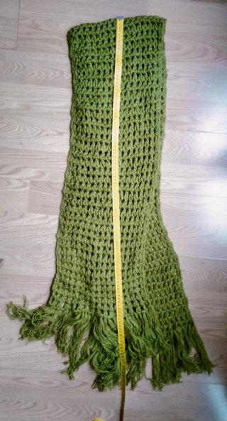 Boina y bufanda de lana, a juego. Hechas a mano