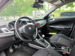 Alfa Romeo Giulietta 1.4T 105cv 21.500km!