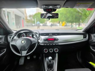 Alfa Romeo Giulietta 1.4T 105cv 21.500km!