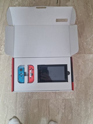 Nintendo Switch Azul/Rojo Completo