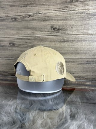 Gorra New York Yankees Beige