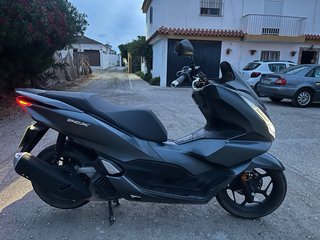 Honda PCX 125cc Negra/Gris