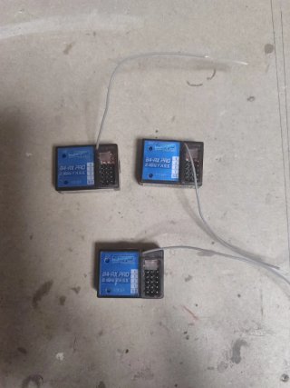 Tres receptores LRP 87212 B4-RX Pro 2.4GHz FHSS
