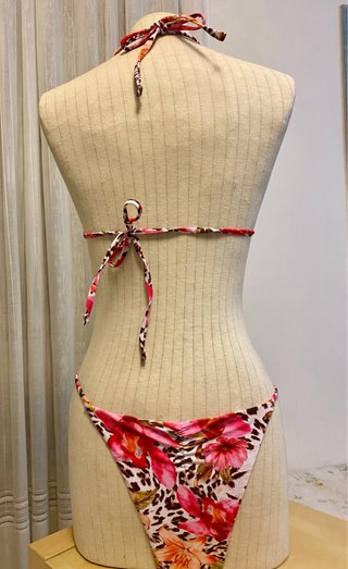 Costume bikini