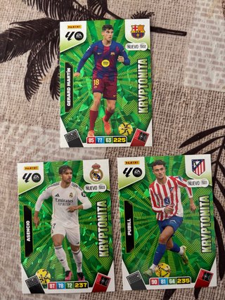 Adrenalyn XL 25-26 pack nuevos kryptonita