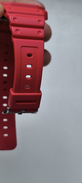 Casio G-Shock DW-5600EP-4ER Energy Pack Rojo