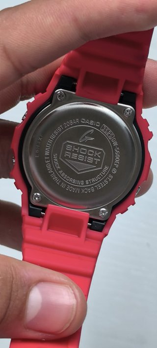 Casio G-Shock DW-5600EP-4ER Energy Pack Rojo