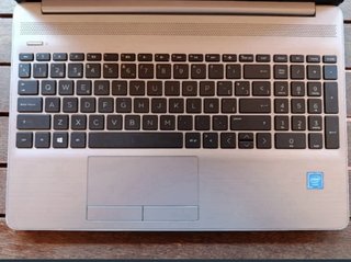 Ordenador Portátil HP 250 Gris/Plateado