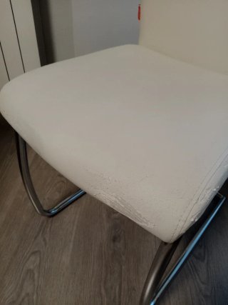 Mesa extensible blanca y cristal 1.40m a 2.20m