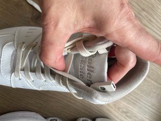 Zapatillas con ruedas desplegables