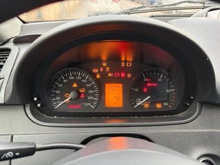 OPORTUNIDAD Mercedes Vito 9 plazas –Sin golpes –