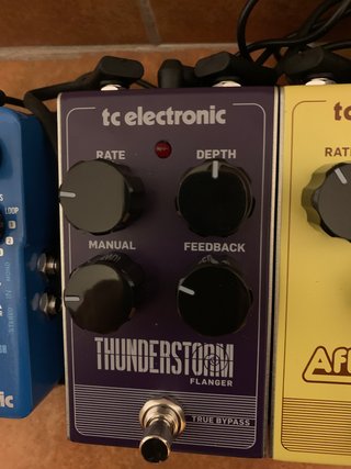 Pedales Chorus, Flanger y Filtro de Envolvente