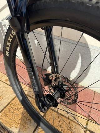 Bici da montagna Trek Xcaliber 8 taglia L con borse
