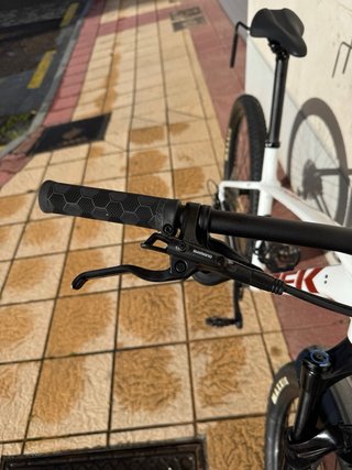 Bici da montagna Trek Xcaliber 8 taglia L con borse