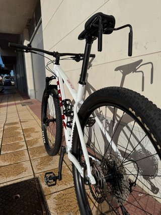 Bici da montagna Trek Xcaliber 8 taglia L con borse