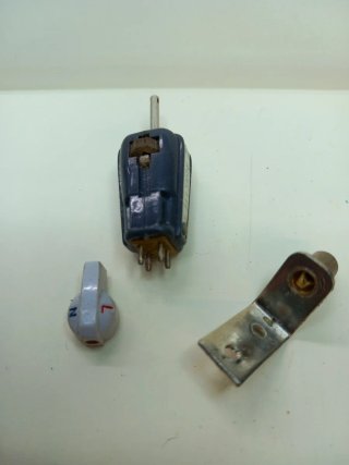 Cápsula Ronette 105 Stereo "Escucho Ofertas"