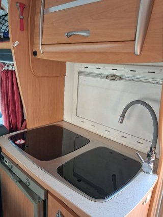 Autocaravana Chausson Flash 04