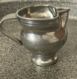 Mini brocca retrò in peltro