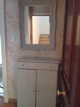 Mueble con espejo