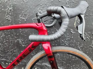 Bicicleta Trek Checkpoint SL R Rossa