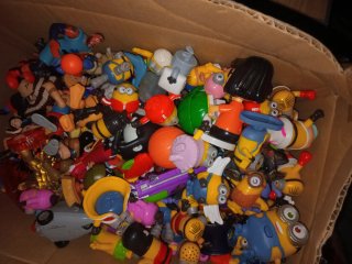 Lote Figuras Variadas: Pitufos, Disney, etc.