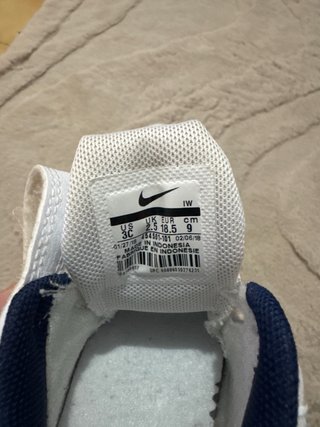 Casi no se uso Zapatillas Nike Bebé Blancas Velcro