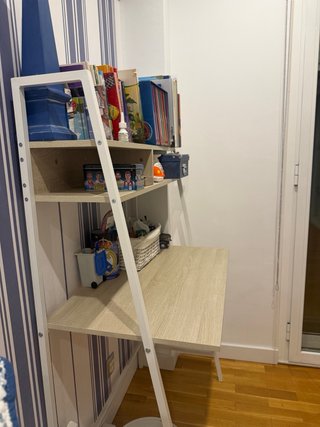 Escritorio infantil blanco y roble espacioso