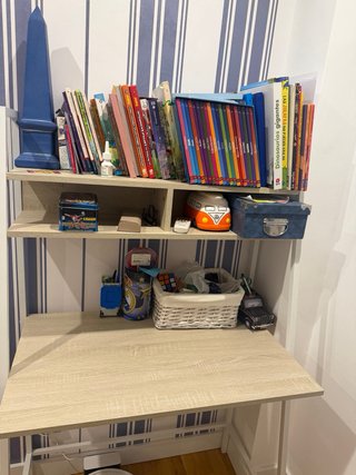 Escritorio infantil blanco y roble espacioso