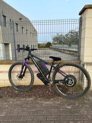 Bicicleta Eléctrica Negra