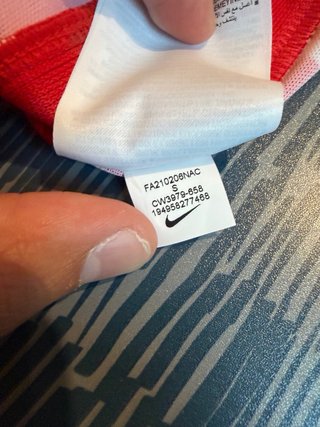 Camiseta Granada CF Talla S, entallada, S pequeña
