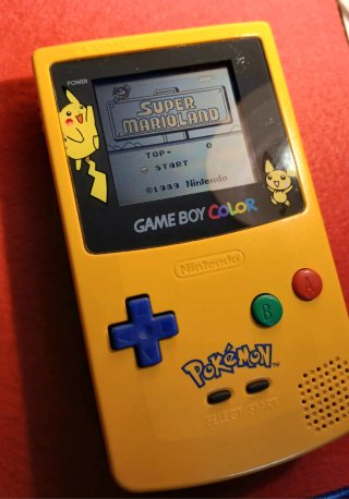 GAME BOY COLOR Pikachu Pokemon