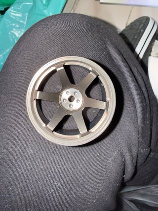 Llantas aluminio RC (4 unidades) Mas sus 4 gomas