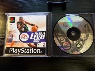 NBA Live 99 PS1
