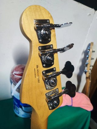 Bajo Eléctrico Fender Precision 60 Aniversario