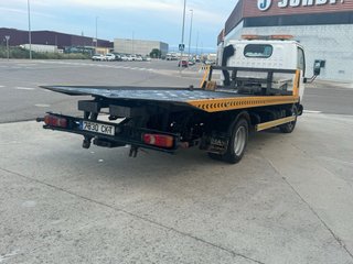 Nissan Cabstar 2004