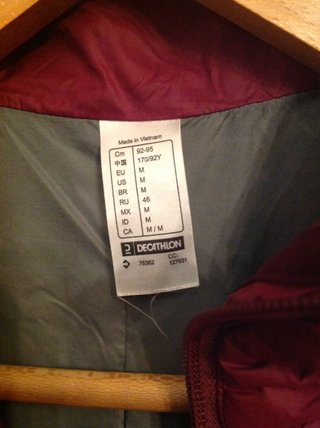 Chaqueta acolchada burdeos