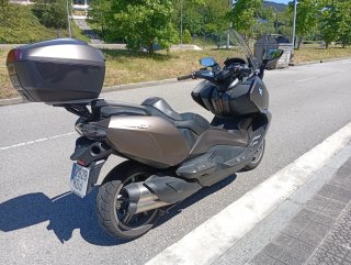 BMW C 650 GT Maxi Scooter beige-marron..
