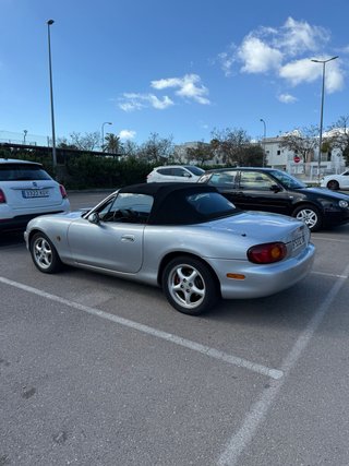 Mazda MX-5 1.8 (1999)