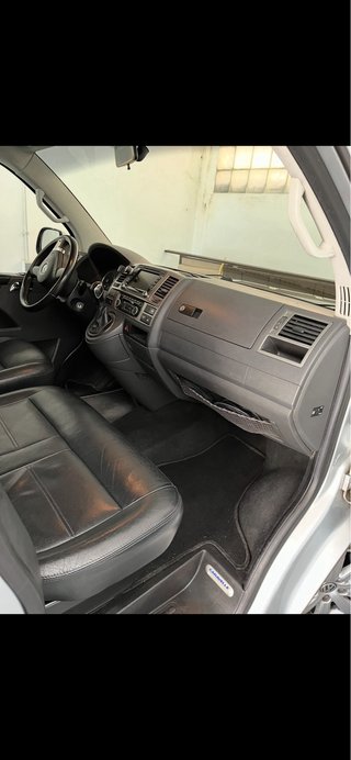 Volkswagen Caravelle 140cv DSG 2013