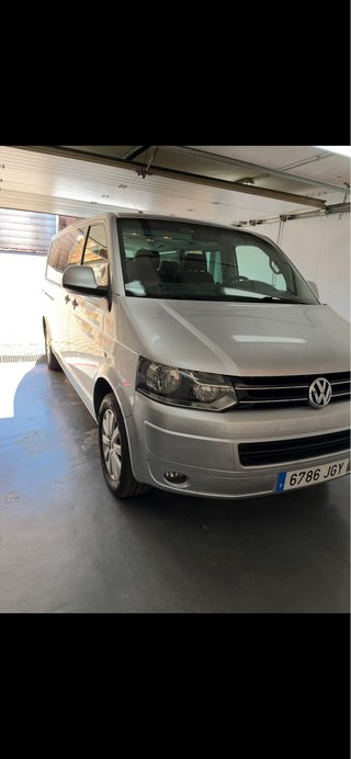 Volkswagen Caravelle 140cv DSG 2013