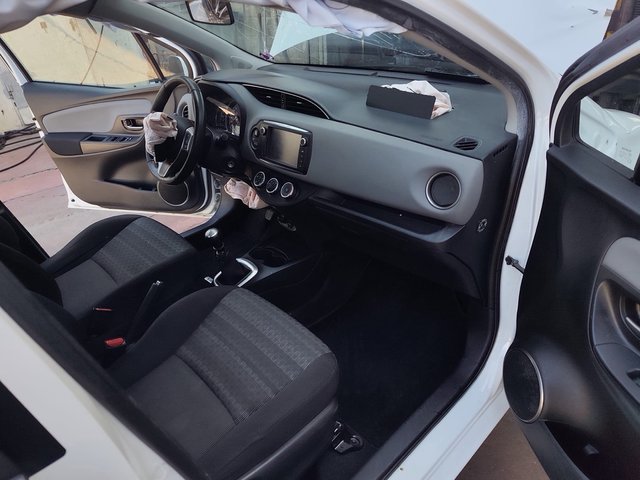 Toyota Yaris 2016. accidnetado!