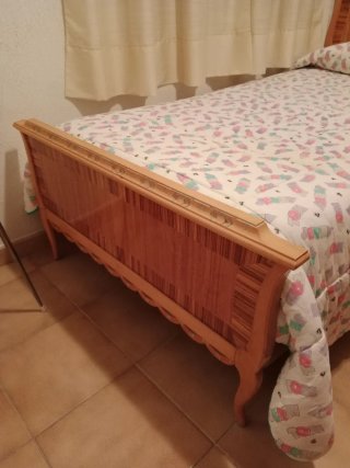 Cama individual vintage ratán y madera