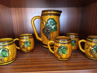Juego Jarra y Tazas Cerámica Vintage Uvas