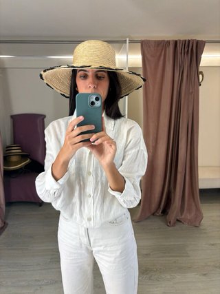 Pamela Zahati Beige y Negro Nueva con Etiqueta