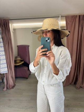 Pamela Zahati Beige y Negro Nueva con Etiqueta