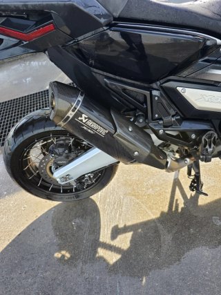Honda NC750X Adventure Blanca y Negra