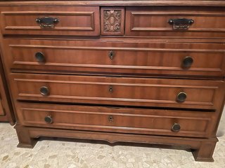 Conjunto dormitorio de madera estilo antiguo