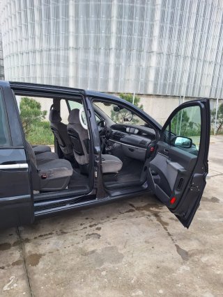 Peugeot 807 2006