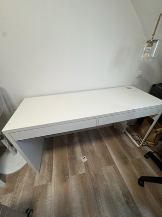 Escritorio IKEA MICKE 142x50cm